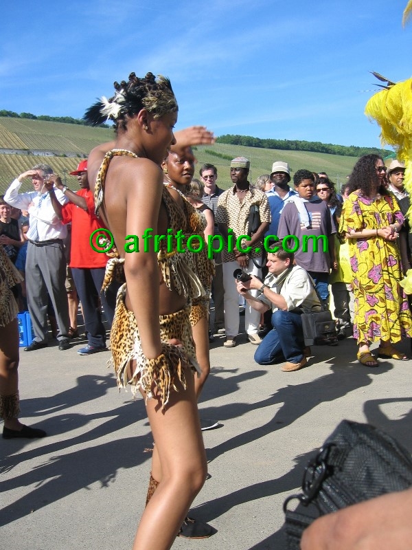 ../Images/AfricaFestival-27-28May05 078.jpg